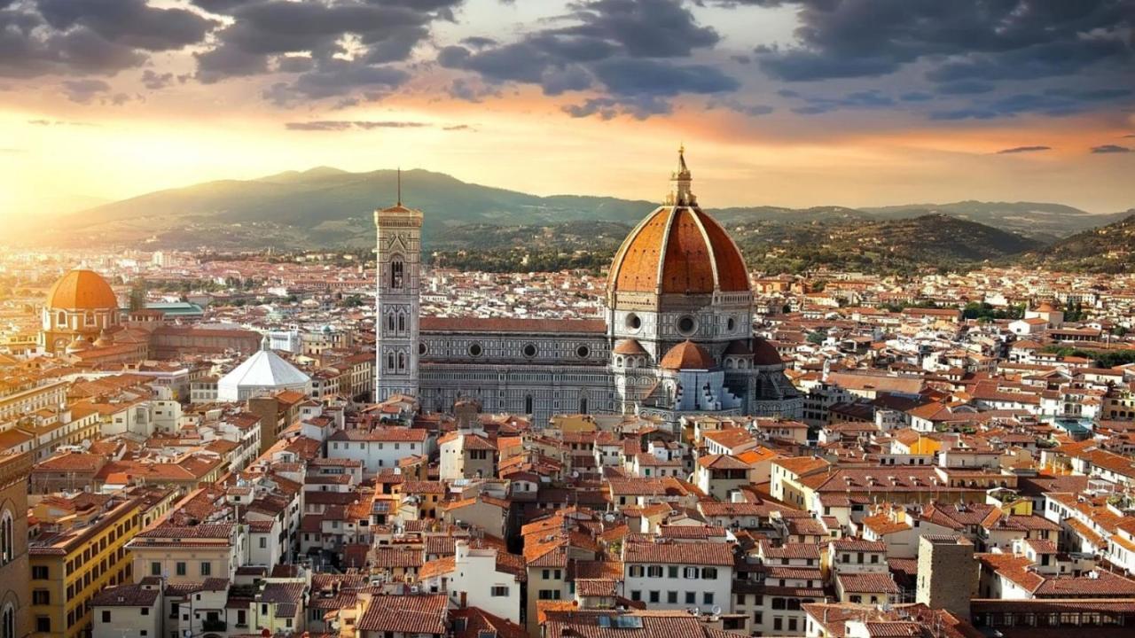 Romantico Attichino Con Terrazzo Vista Duomo !! Apartamento *